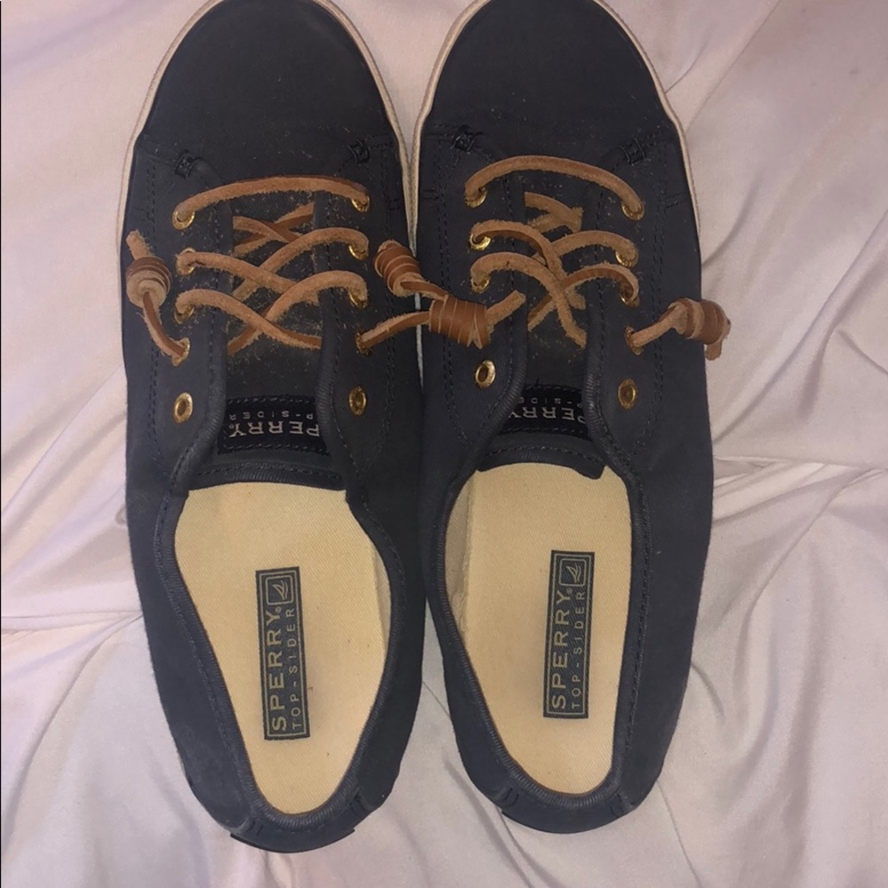 Navy sperry’s in great condition